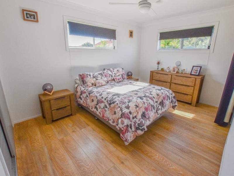 27-29 Tenanne Street, Russell Island QLD 4184