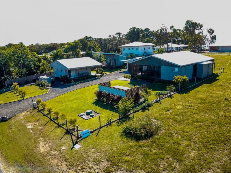 27-29 Tenanne Street, Russell Island QLD 4184