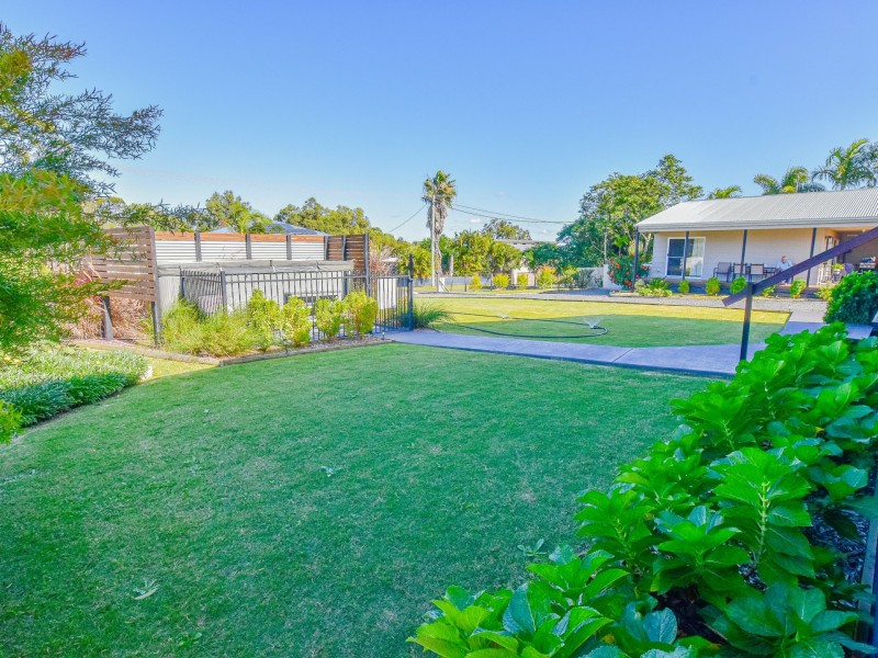 27-29 Tenanne Street, Russell Island QLD 4184