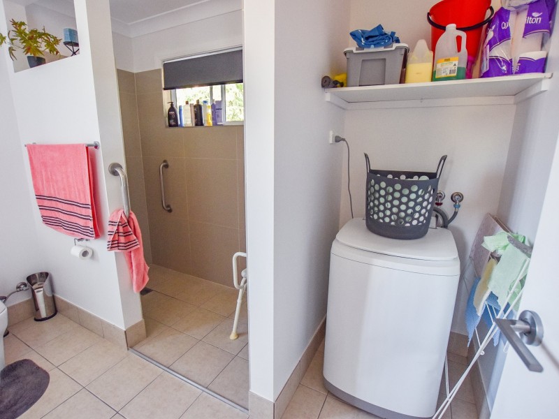 27-29 Tenanne Street, Russell Island QLD 4184