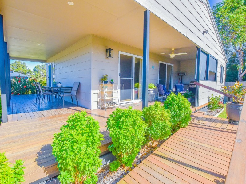 27-29 Tenanne Street, Russell Island QLD 4184