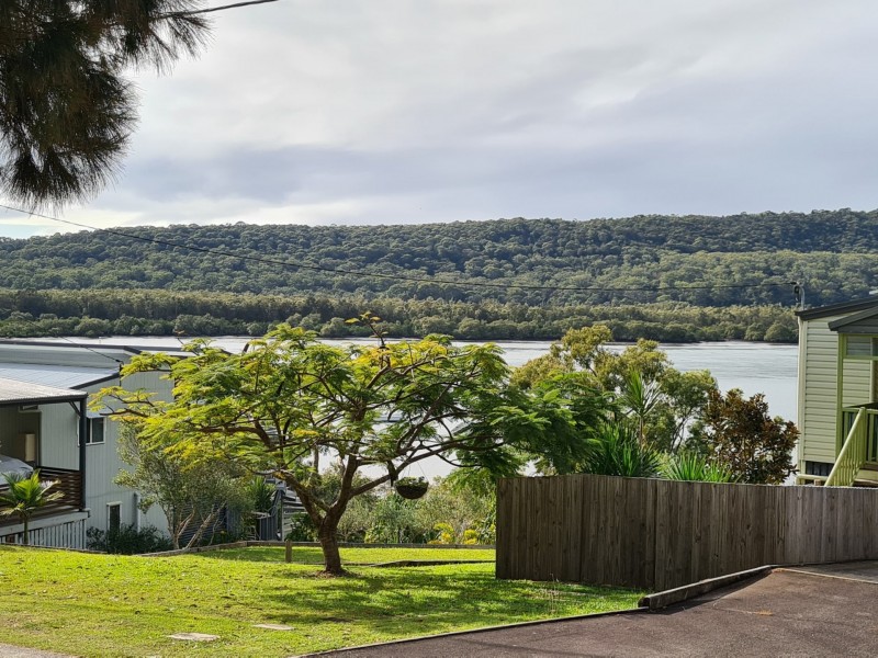 114 Wahine Drive, Russell Island QLD 4184