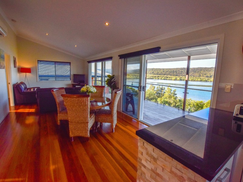 115 Wahine Drive, Russell Island QLD 4184