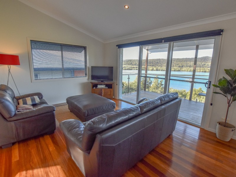 115 Wahine Drive, Russell Island QLD 4184