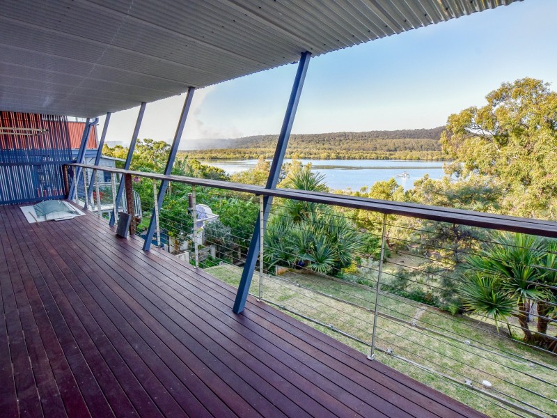 115 Wahine Drive, Russell Island QLD 4184