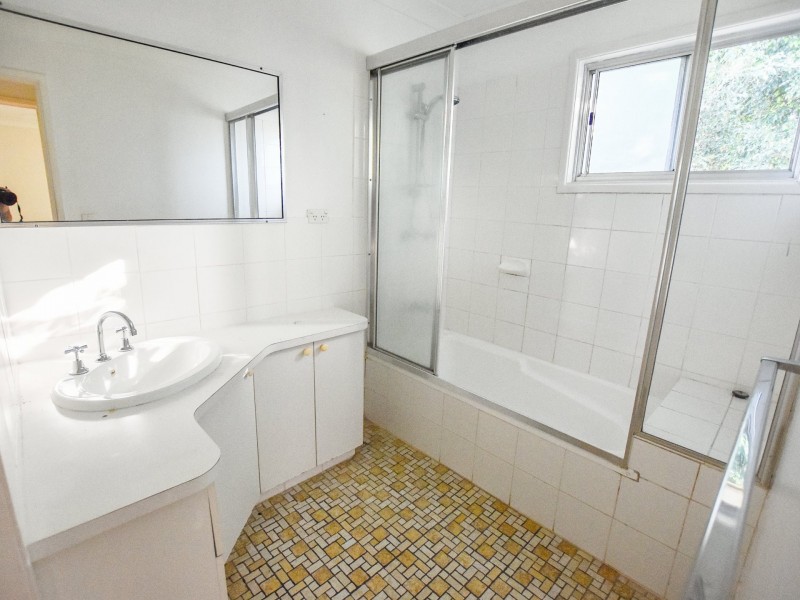 69 Taylor Street, Russell Island QLD 4184