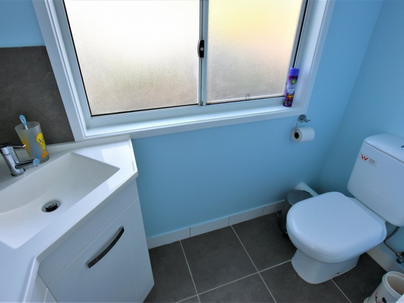 2 Alofi St, Russell Island QLD 4184