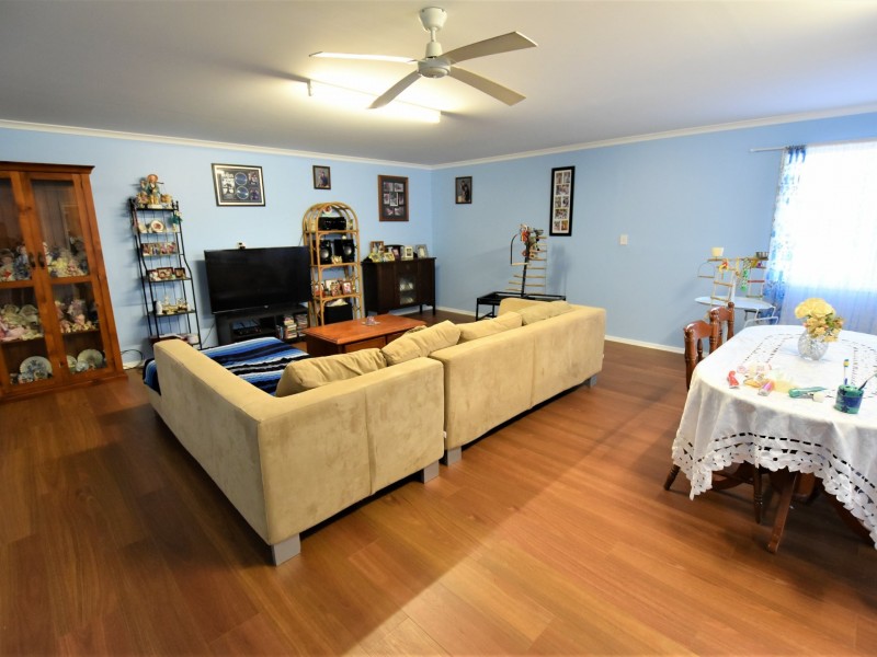 2 Alofi St, Russell Island QLD 4184