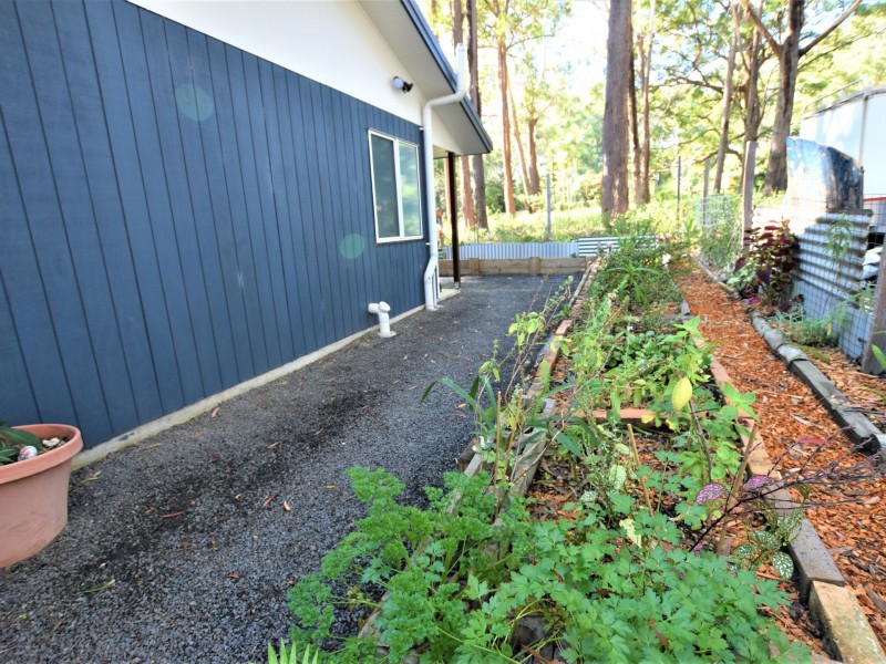 2 Alofi St, Russell Island QLD 4184