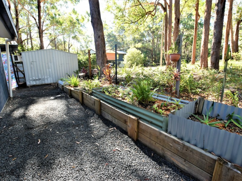 2 Alofi St, Russell Island QLD 4184