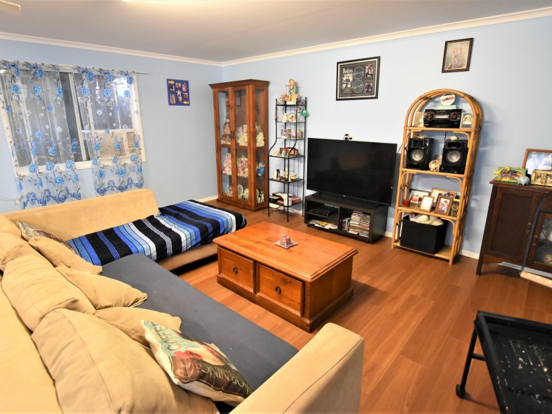 2 Alofi St, Russell Island QLD 4184