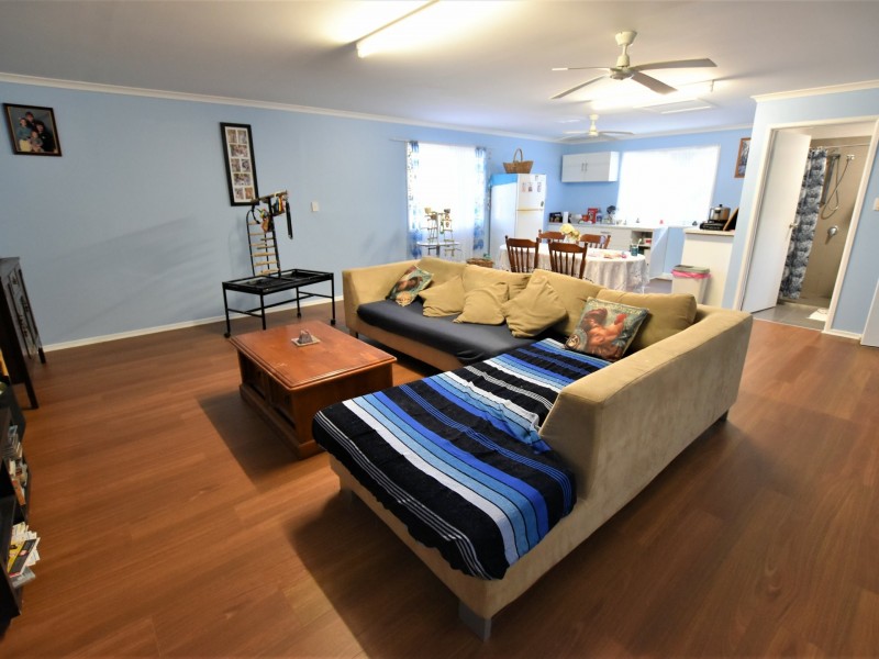 2 Alofi St, Russell Island QLD 4184