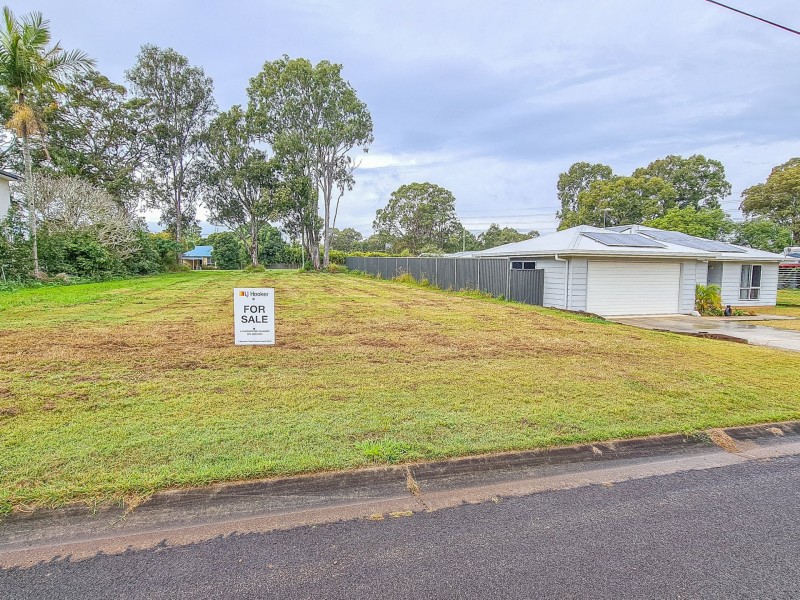 11 Kamar Street, Russell Island QLD 4184