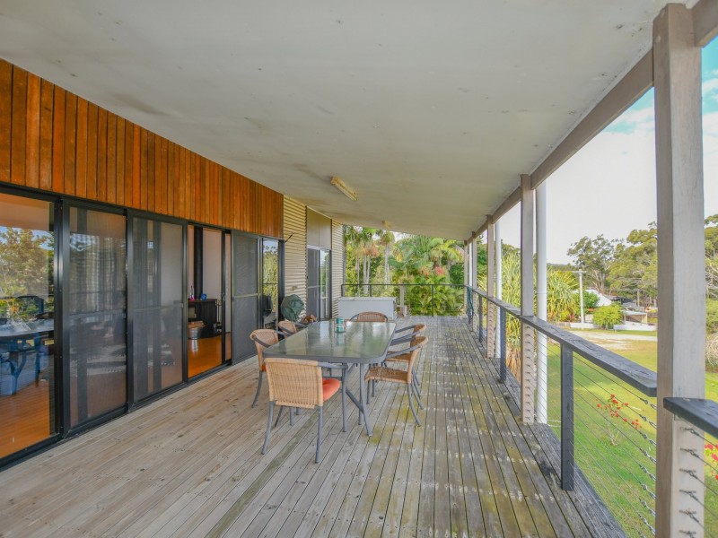 10 Carnation Court, Russell Island QLD 4184