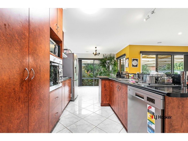 10 Falconhurst Road, Russell Island QLD 4184