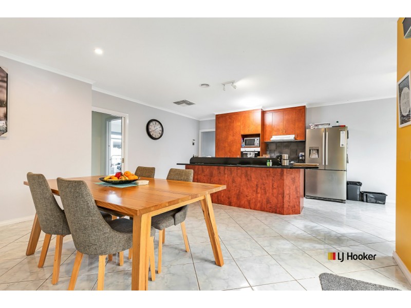 10 Falconhurst Road, Russell Island QLD 4184