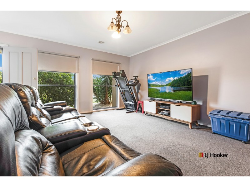 10 Falconhurst Road, Russell Island QLD 4184