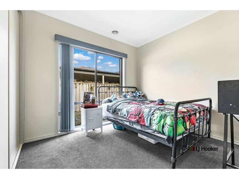 10 Falconhurst Road, Russell Island QLD 4184