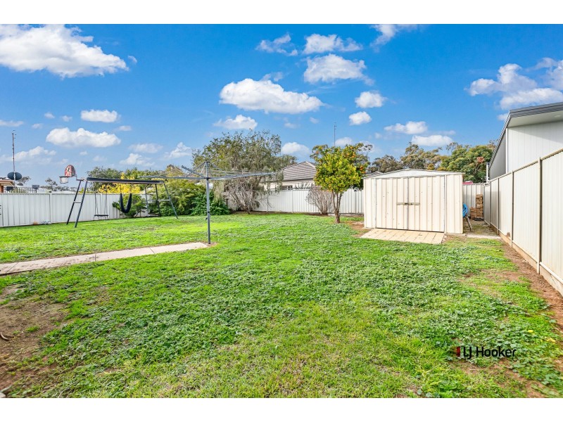 10 Falconhurst Road, Russell Island QLD 4184