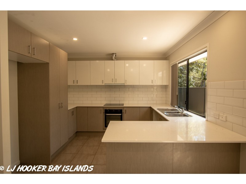 6 Dickenson Drive, Russell Island QLD 4184