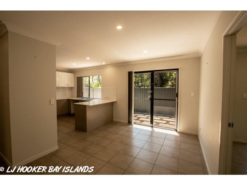 6 Dickenson Drive, Russell Island QLD 4184