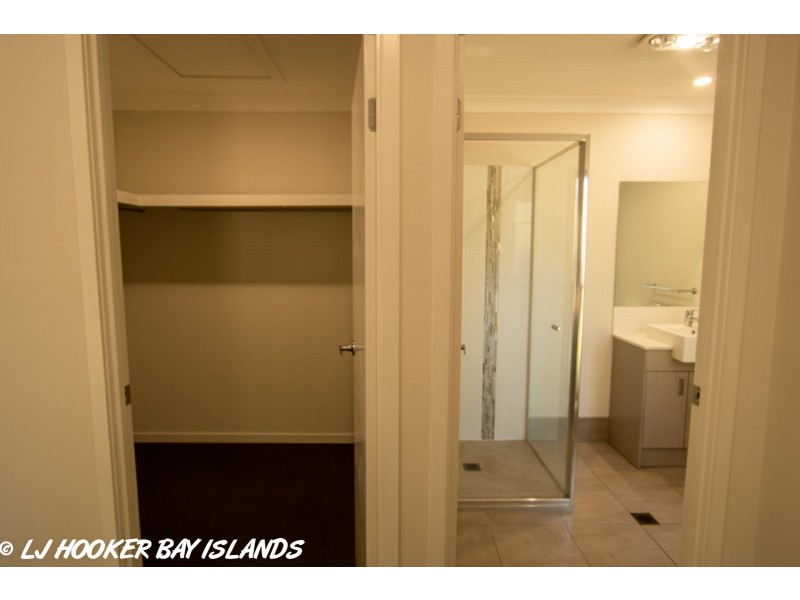 6 Dickenson Drive, Russell Island QLD 4184