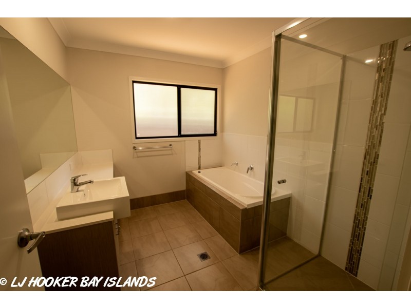6 Dickenson Drive, Russell Island QLD 4184