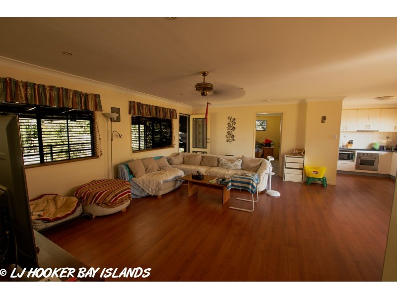 24 Banksia, Russell Island QLD 4184