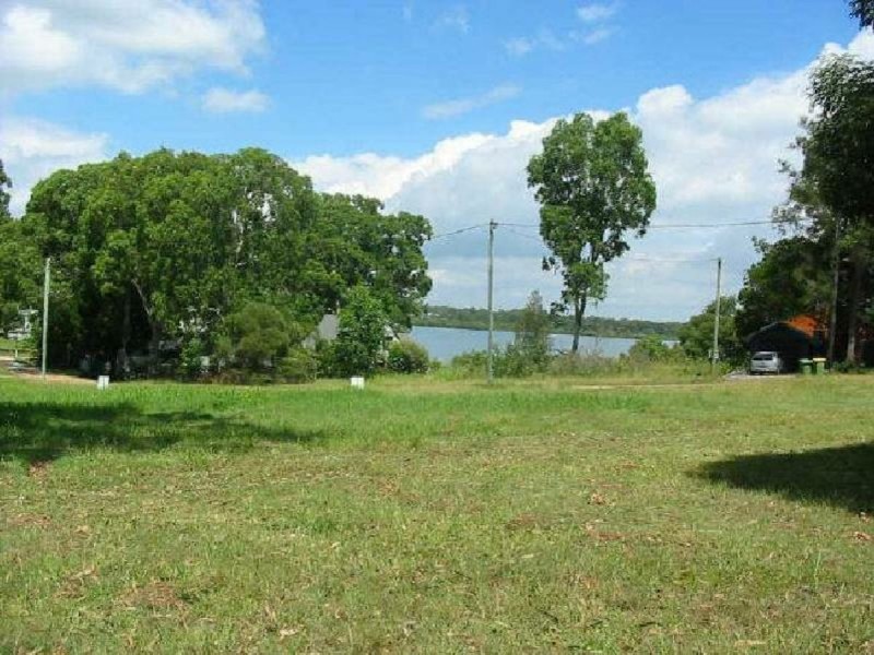 2 Wrights, Russell Island QLD 4184