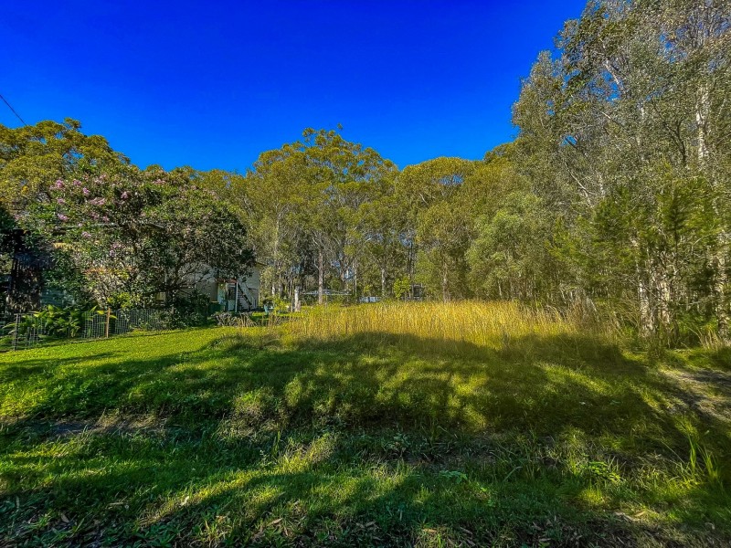 4 Boeing Ridge Rd, Russell Island QLD 4184