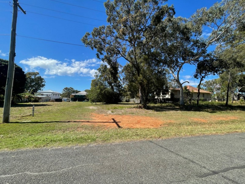 4 Wilma Cres, Russell Island QLD 4184