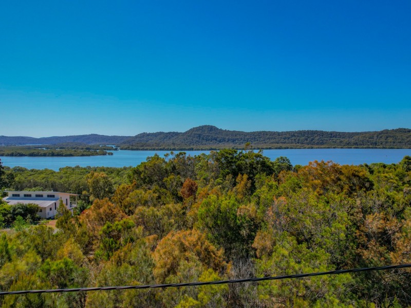 6 Opal Court, Russell Island QLD 4184