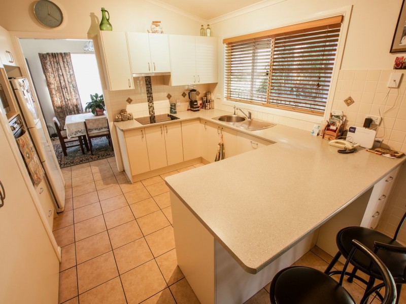 39 Magnolia Street, Russell Island QLD 4184