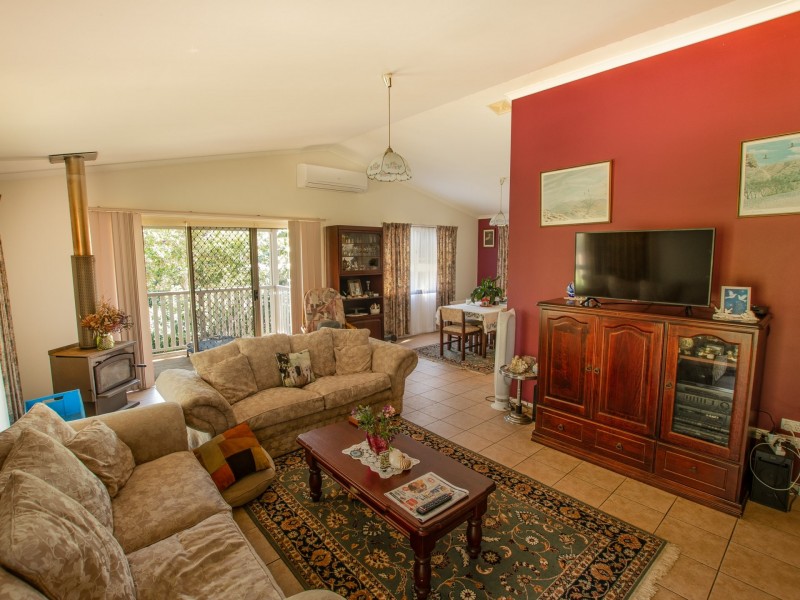 39 Magnolia Street, Russell Island QLD 4184