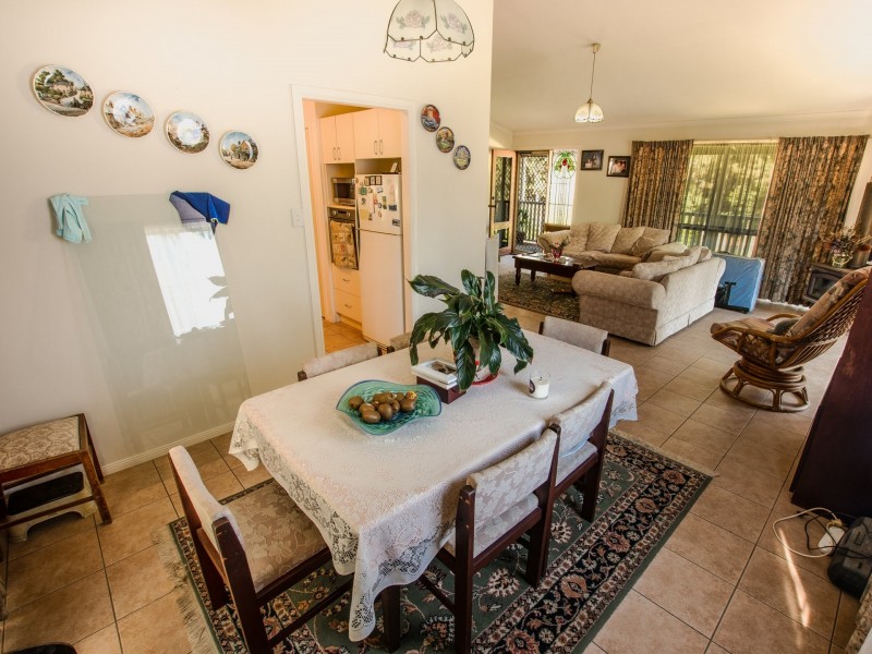 39 Magnolia Street, Russell Island QLD 4184