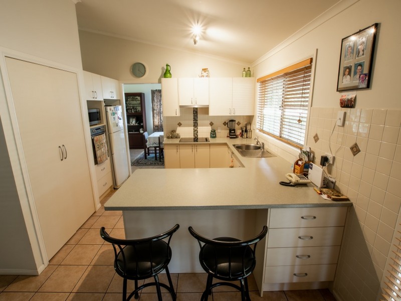 39 Magnolia Street, Russell Island QLD 4184