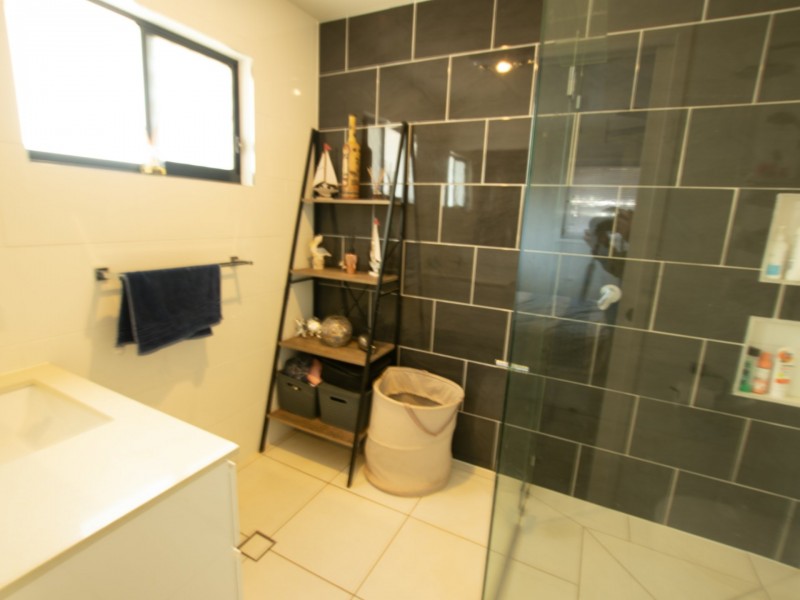 46 Laurel St, Russell Island QLD 4184