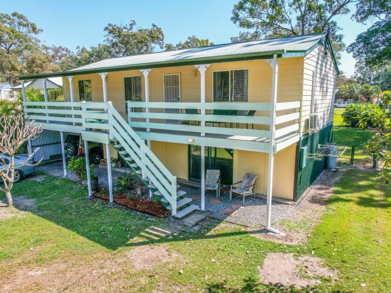 18 Bilbungra St, Russell Island QLD 4184