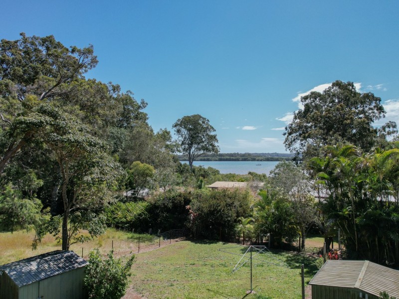 13 Wilma Cres, Russell Island QLD 4184