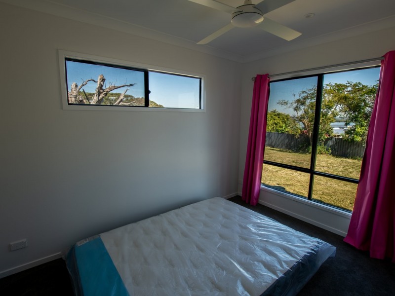 20 Mark Road, Russell Island QLD 4184