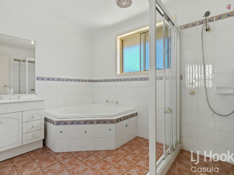 30 Highland Ridge Road, Russell Island QLD 4184