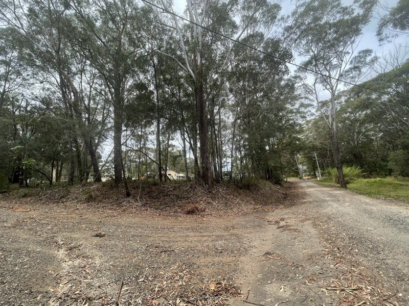 2 Canopy Cres, Russell Island QLD 4184