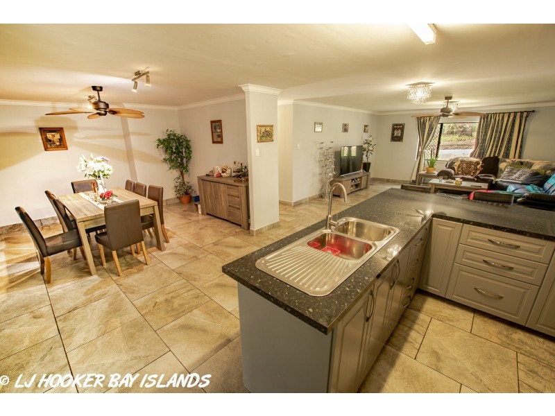 12 Tulip Street, Russell Island QLD 4184