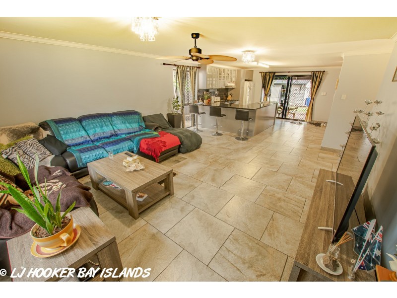 12 Tulip Street, Russell Island QLD 4184