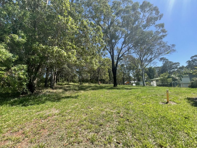 13 Castle Dve, Russell Island QLD 4184