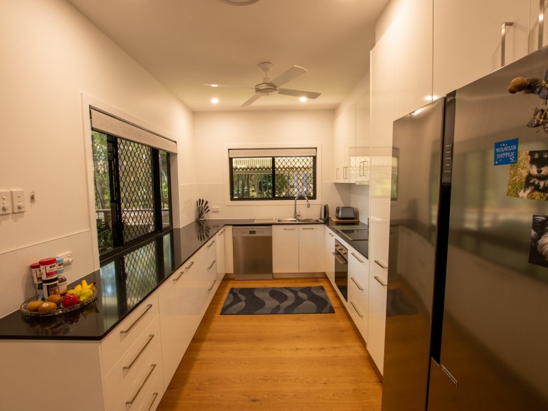 9 Canaipa Ridge Road, Russell Island QLD 4184