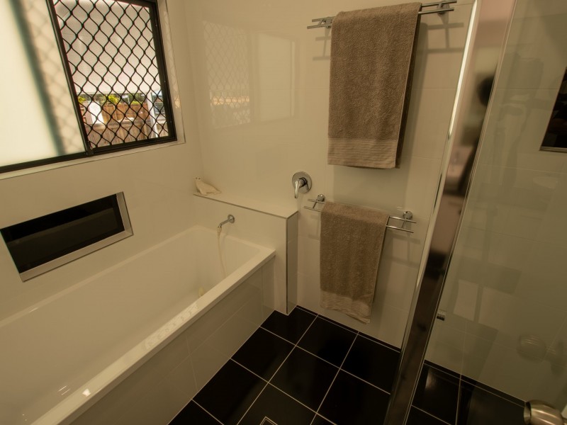 9 Canaipa Ridge Road, Russell Island QLD 4184