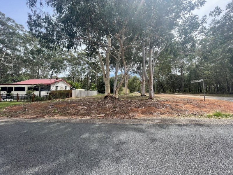 7 Kurrajong Road, Russell Island QLD 4184