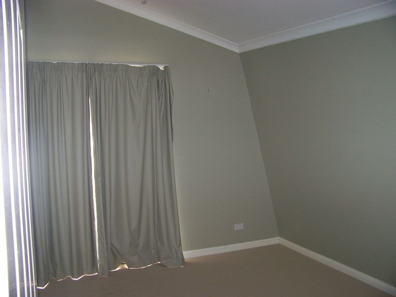 27 Oxley Ave, Russell Island QLD 4184