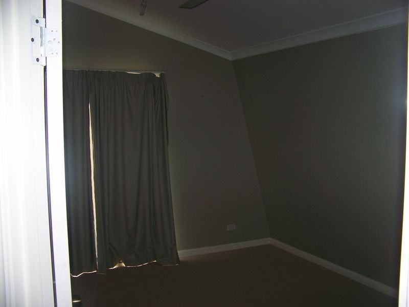 27 Oxley Ave, Russell Island QLD 4184